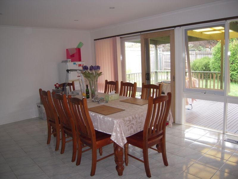 10 Lonsdale Avenue, Rowville VIC 3178