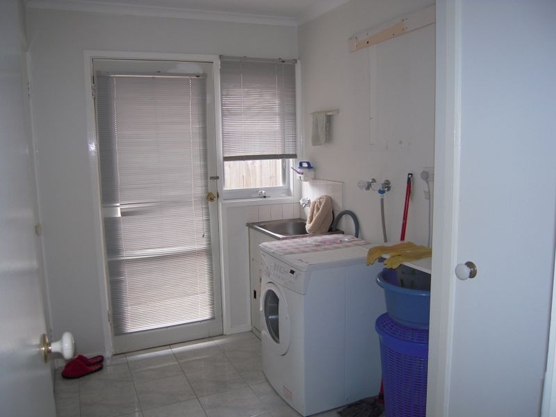 10 Lonsdale Avenue, Rowville VIC 3178