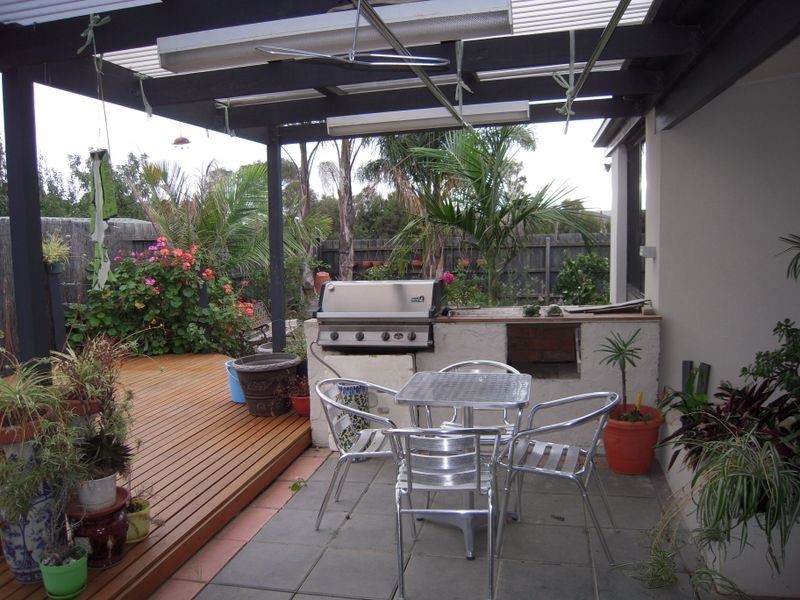4 Diamond Close, Ferntree Gully VIC 3156