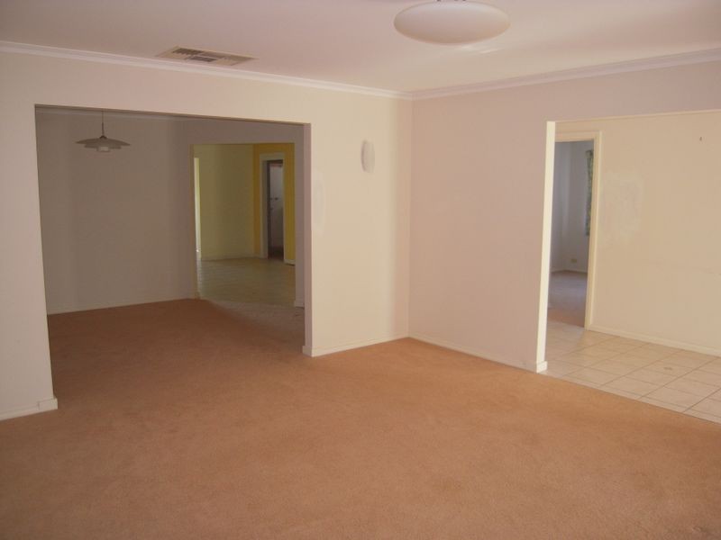 35 Bianca Court, Rowville VIC 3178