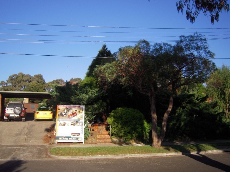 24 Melissa Grove, Vermont South VIC 3133