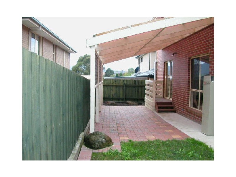 2/5 Oaktree Rise, Lysterfield VIC 3156