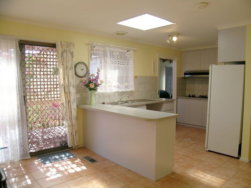 10 Cowin Close, Rowville VIC 3178