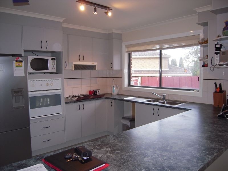 6 Stamford Crescent, Rowville VIC 3178