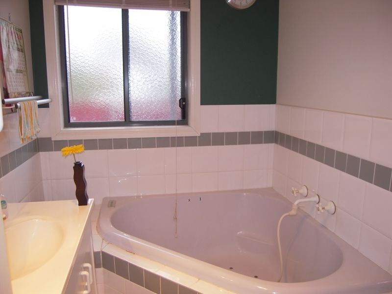 6 Stamford Crescent, Rowville VIC 3178