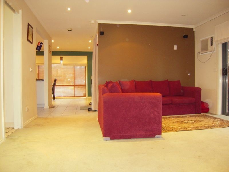 6 Stamford Crescent, Rowville VIC 3178