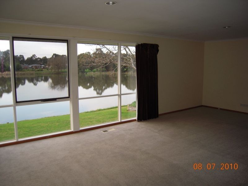 43 Superior Avenue, Rowville VIC 3178