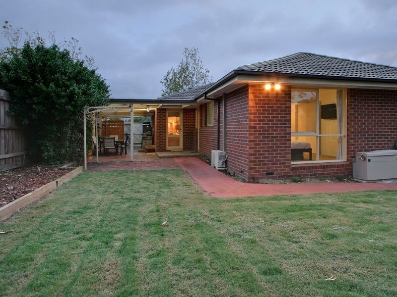 6 Ontario Place, Rowville VIC 3178