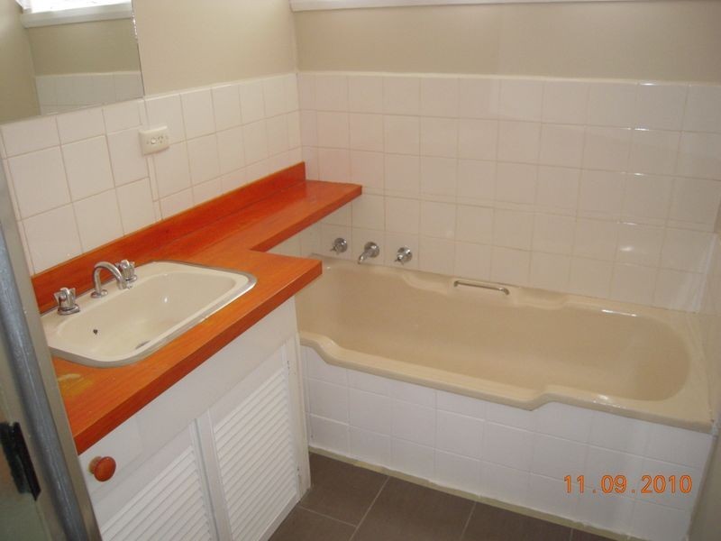 36 Debra Street, Rowville VIC 3178