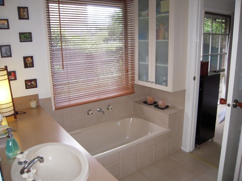 43 Mantung Crescent, Rowville VIC 3178