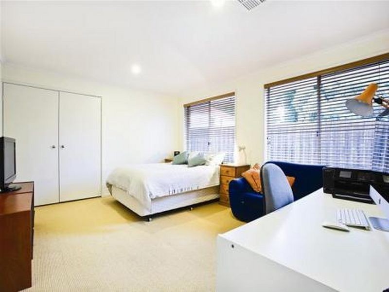 2 Huron Close, Rowville VIC 3178