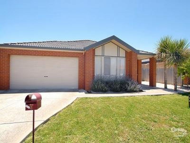 3 Dahlen Place, Berwick VIC 3806