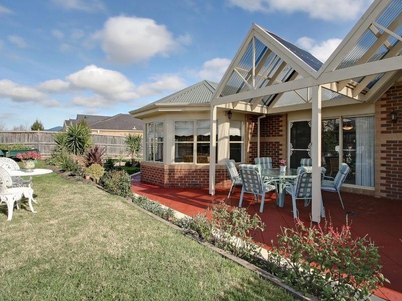 54 Kilcunda Drive, Rowville VIC 3178