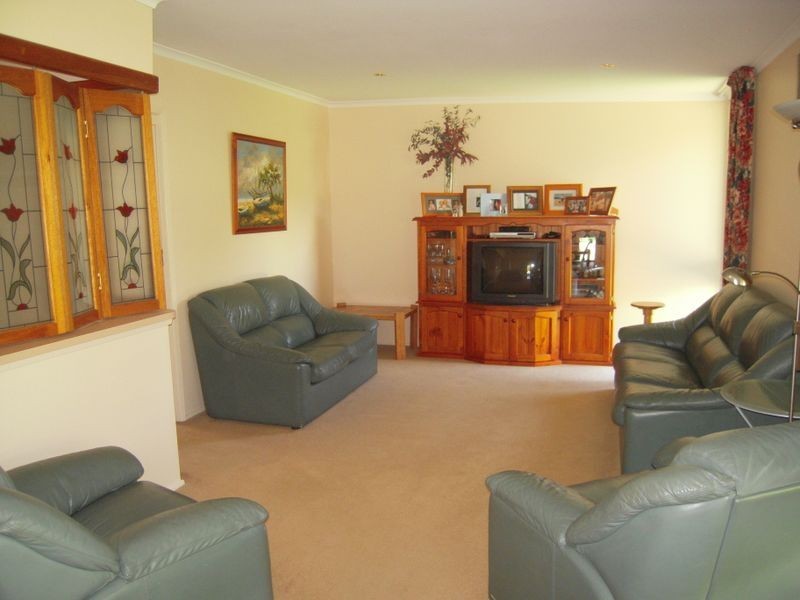 29 Sandra Court, Knoxfield VIC 3180