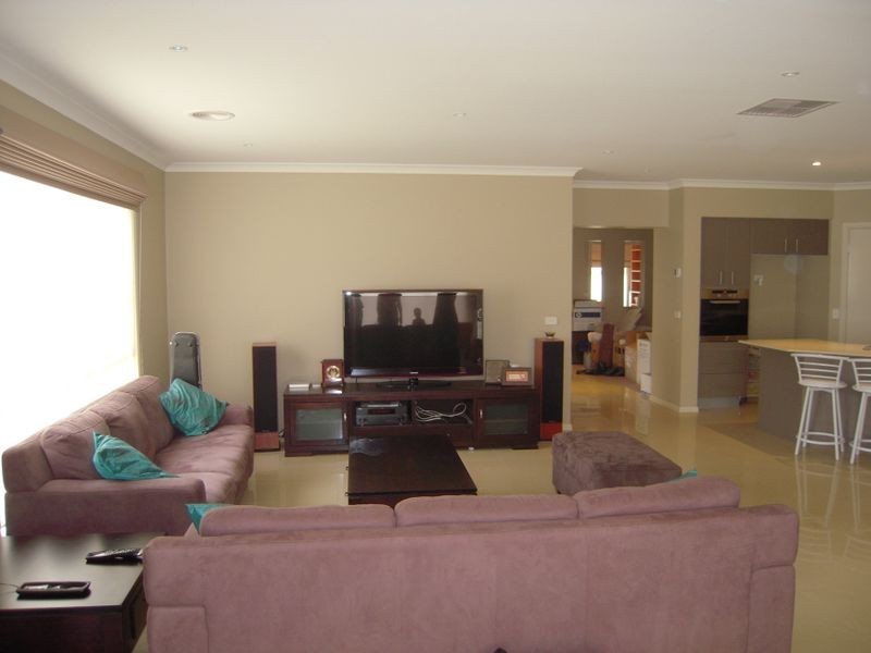 4 Wagtail Court, Narre Warren VIC 3805