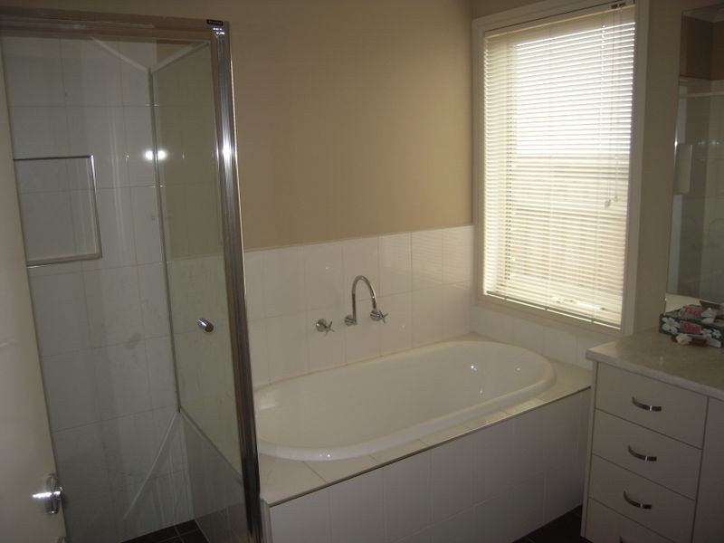 4 Wagtail Court, Narre Warren VIC 3805