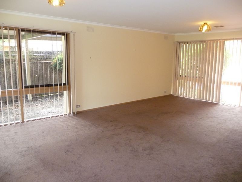 15 Cardinia Way, Rowville VIC 3178
