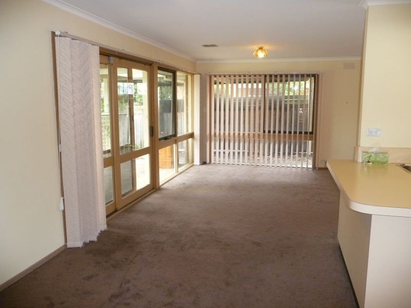15 Cardinia Way, Rowville VIC 3178