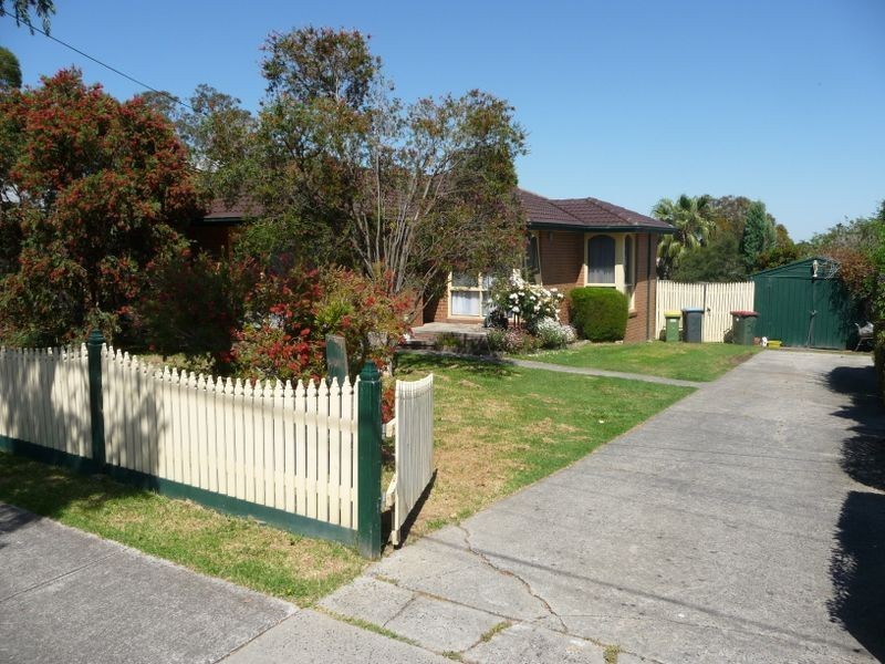 30 Stamford Crescent, Rowville VIC 3178