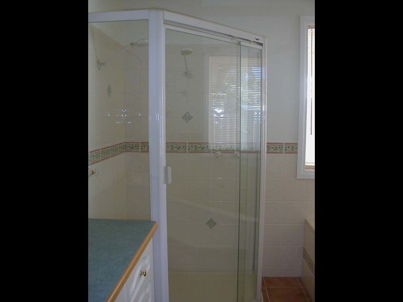 2 Cairn Curren Close, Rowville VIC 3178