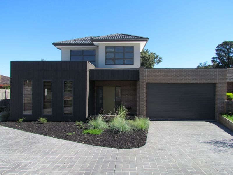 1/42 Commercial Road, Ferntree Gully VIC 3156