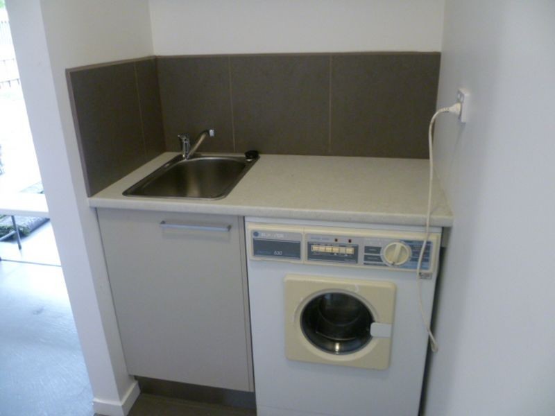 1/42 Commercial Road, Ferntree Gully VIC 3156