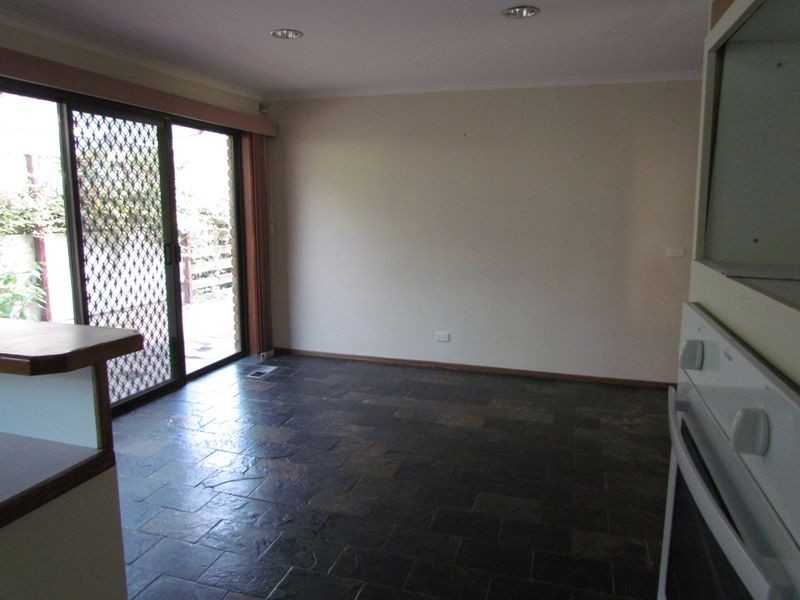 6 Superior Avenue, Rowville VIC 3178