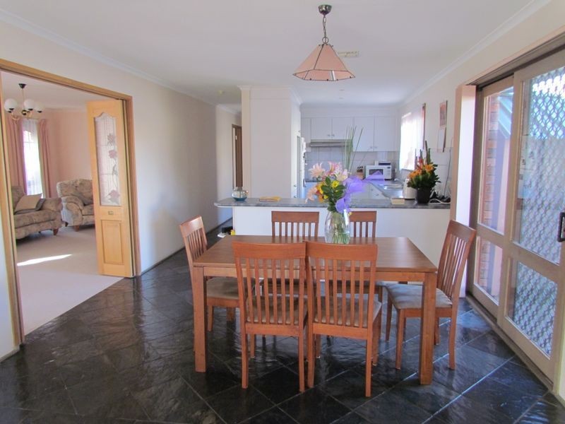 83 Bryden Drive, Ferntree Gully VIC 3156