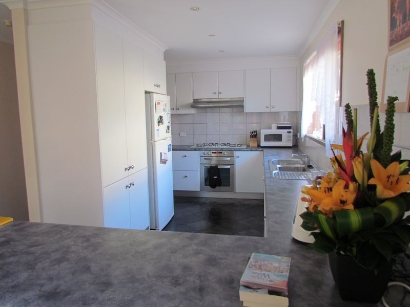 83 Bryden Drive, Ferntree Gully VIC 3156