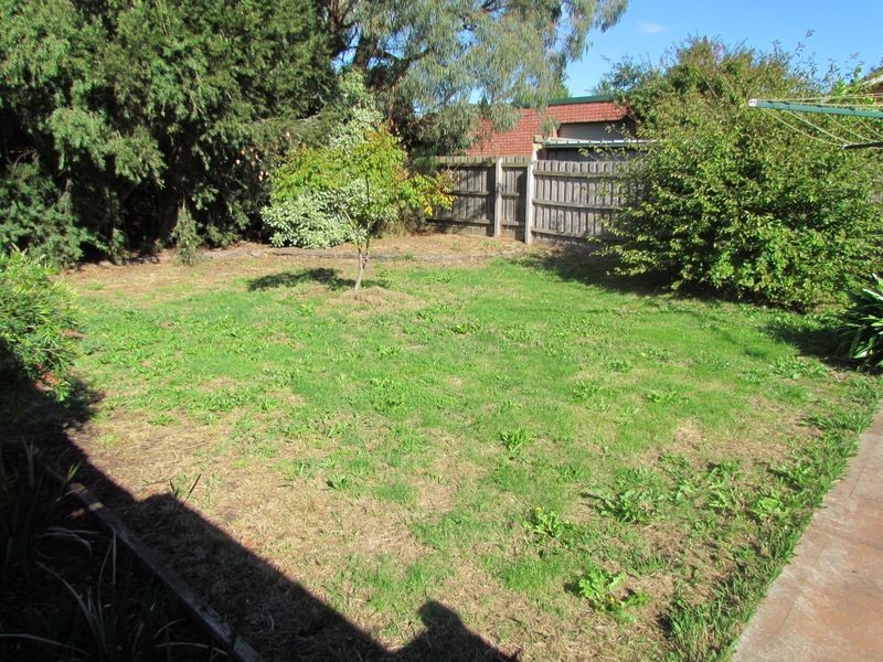 9 Moss Court, Rowville VIC 3178