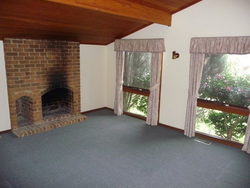 20 Bellfield Drive, Lysterfield VIC 3156