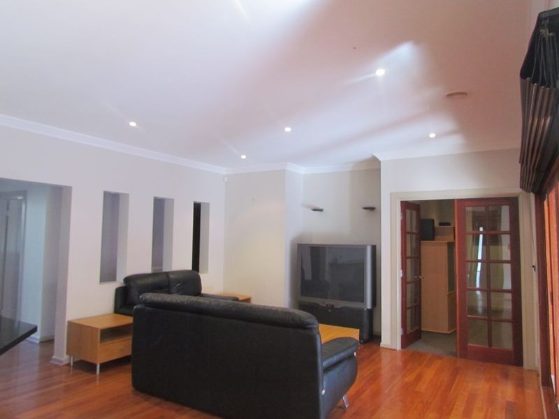 3 Regents Park Court, Rowville VIC 3178