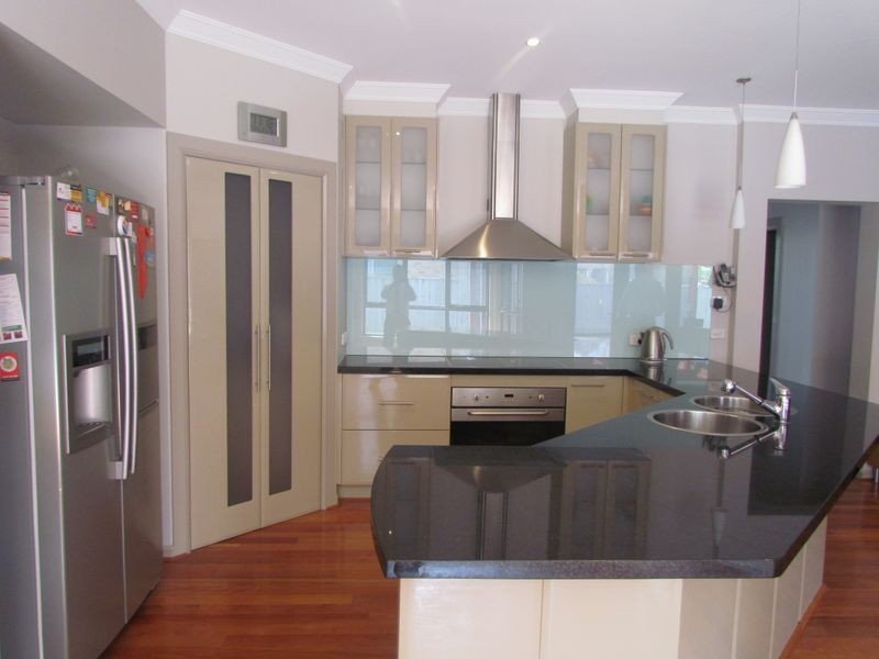 3 Regents Park Court, Rowville VIC 3178