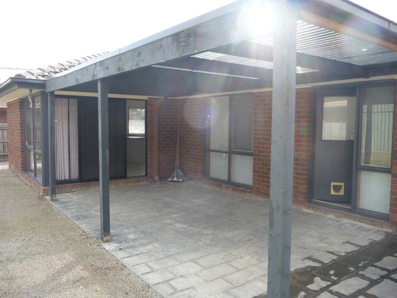 172 Waradgery Drive, Rowville VIC 3178