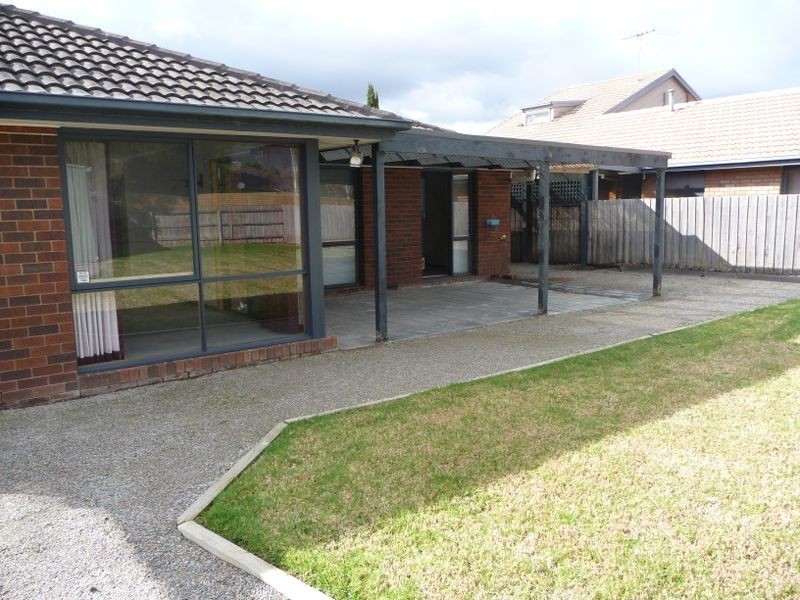 172 Waradgery Drive, Rowville VIC 3178