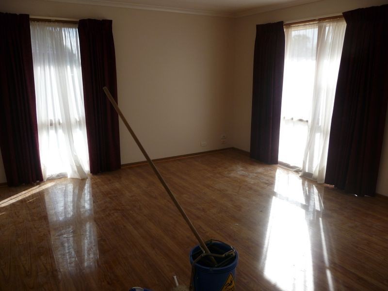 172 Waradgery Drive, Rowville VIC 3178