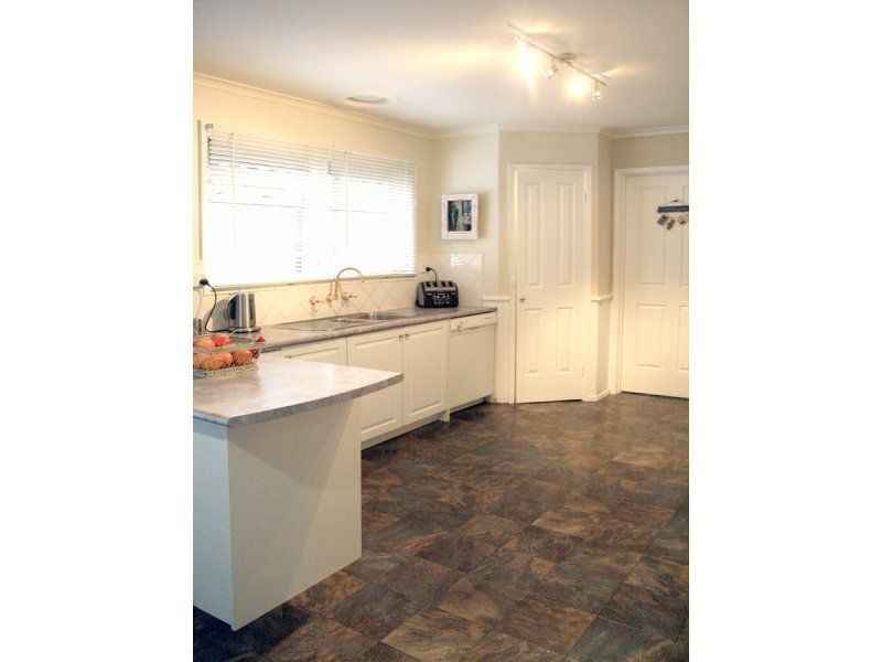 45 Amesbury Avenue, Wantirna VIC 3152