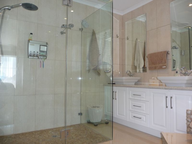 97 Quail Way, Rowville VIC 3178