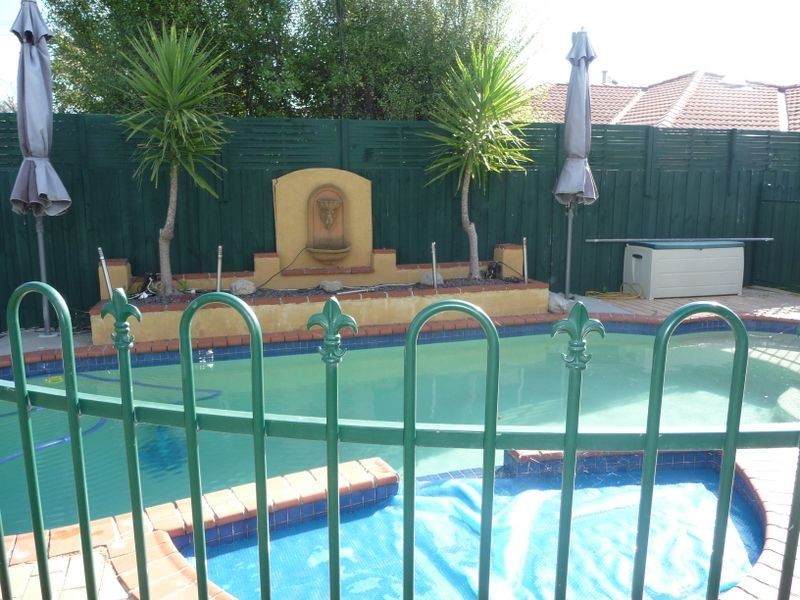 97 Quail Way, Rowville VIC 3178