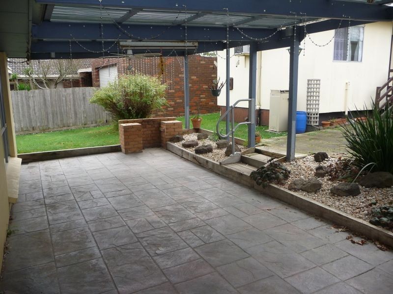 19 Stamford Crescent, Rowville VIC 3178