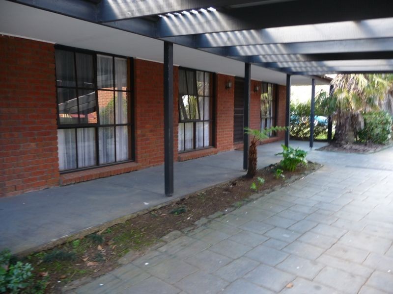 4 Winneke Court, Lysterfield VIC 3156