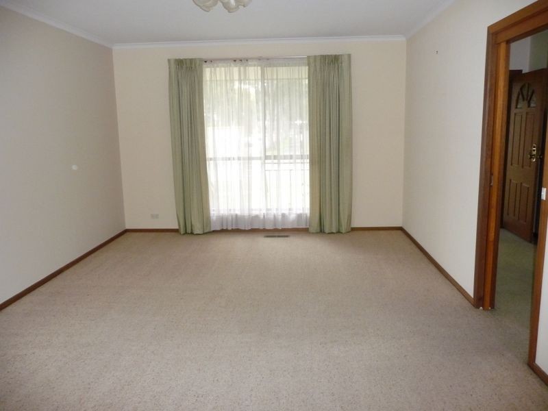 51 Taylors Lane, Rowville VIC 3178