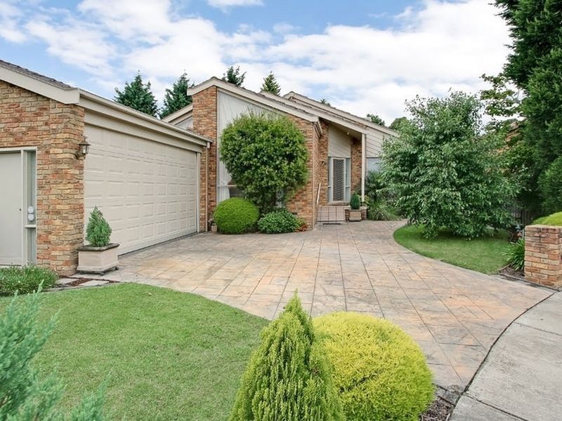 23 St John Place, Rowville VIC 3178