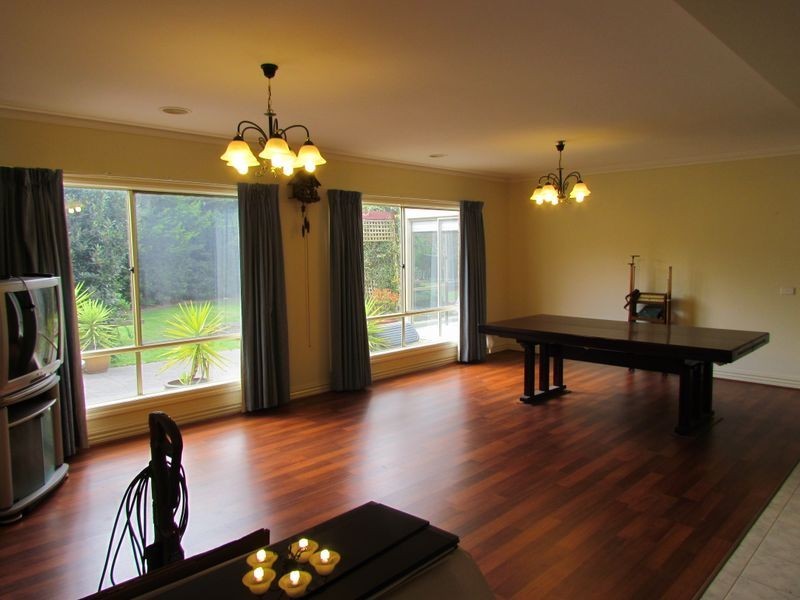 14 Grange Drive, Lysterfield VIC 3156