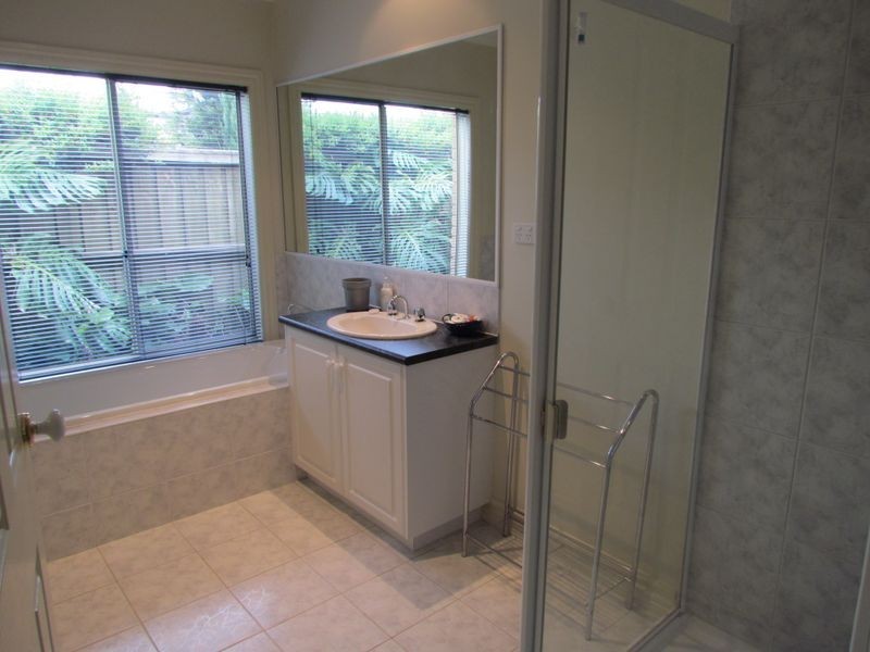 14 Grange Drive, Lysterfield VIC 3156