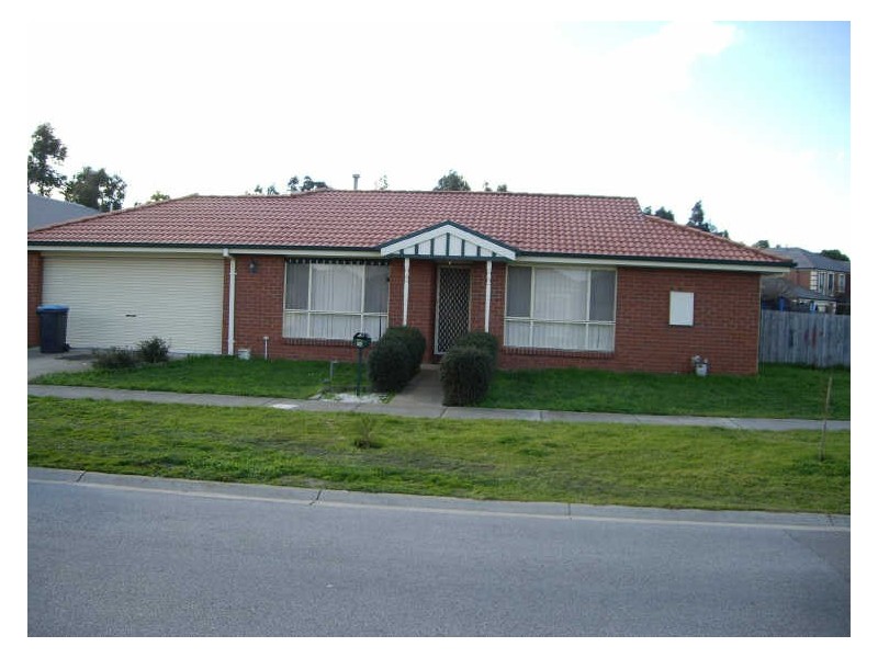 36 Waradgery Drive, Rowville VIC 3178