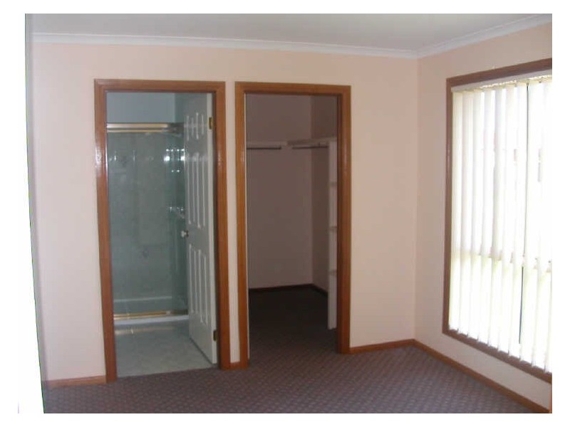 36 Waradgery Drive, Rowville VIC 3178