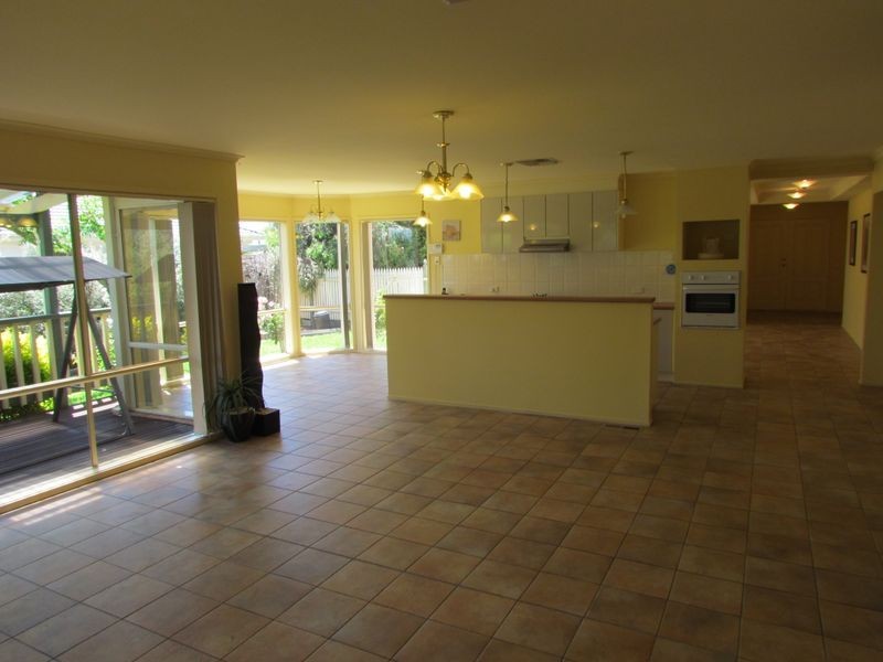 49 Heany Park Road, Rowville VIC 3178