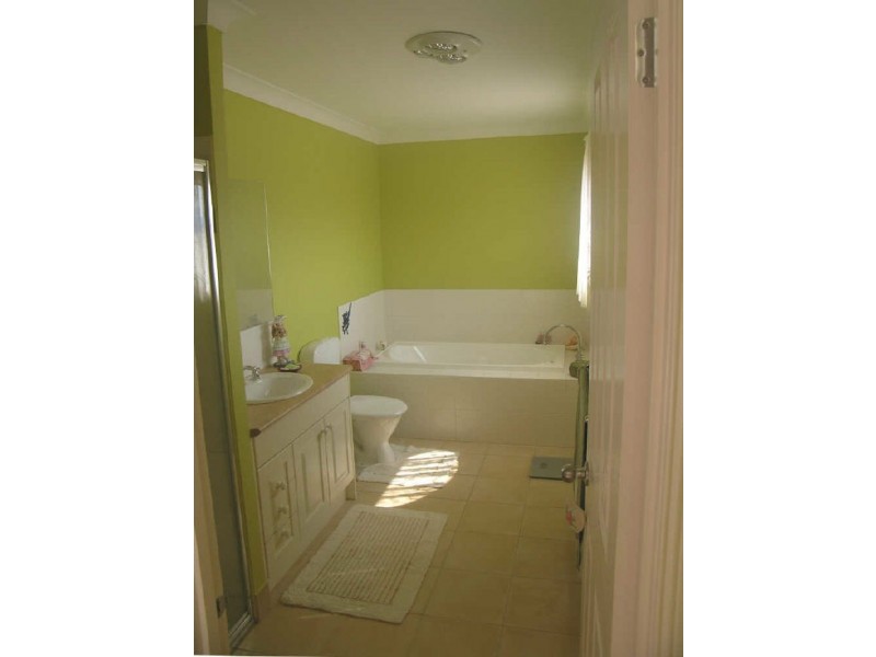 12 Jubilee Drive, Rowville VIC 3178