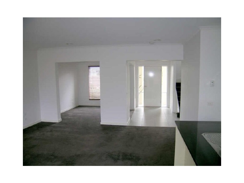 114 Sovereign Manors Crescent, Rowville VIC 3178